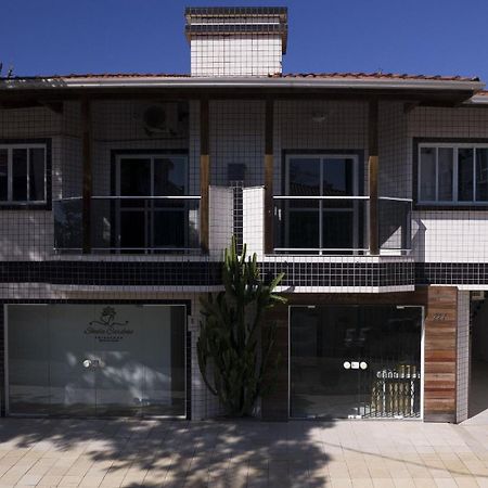 Residencial Adolfo - Mestre Naro ボンビーニャス エクステリア 写真